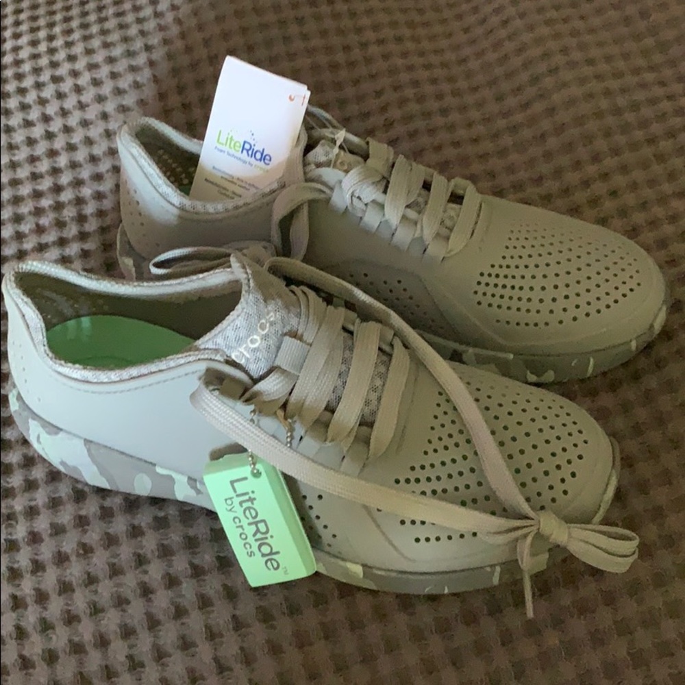 Crocs